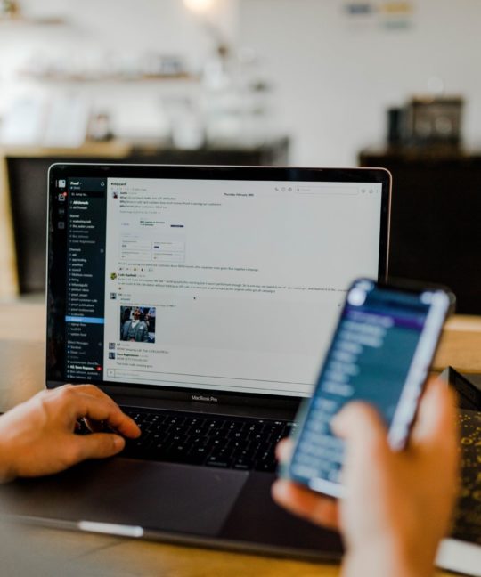 blog communication digitale - austin distel gUIJ0YszPig unsplash scaled