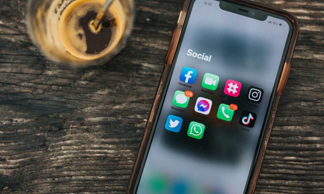 Réseaux sociaux : que faire pour gagner en visibilité ? blog communication digitale - social media scaled